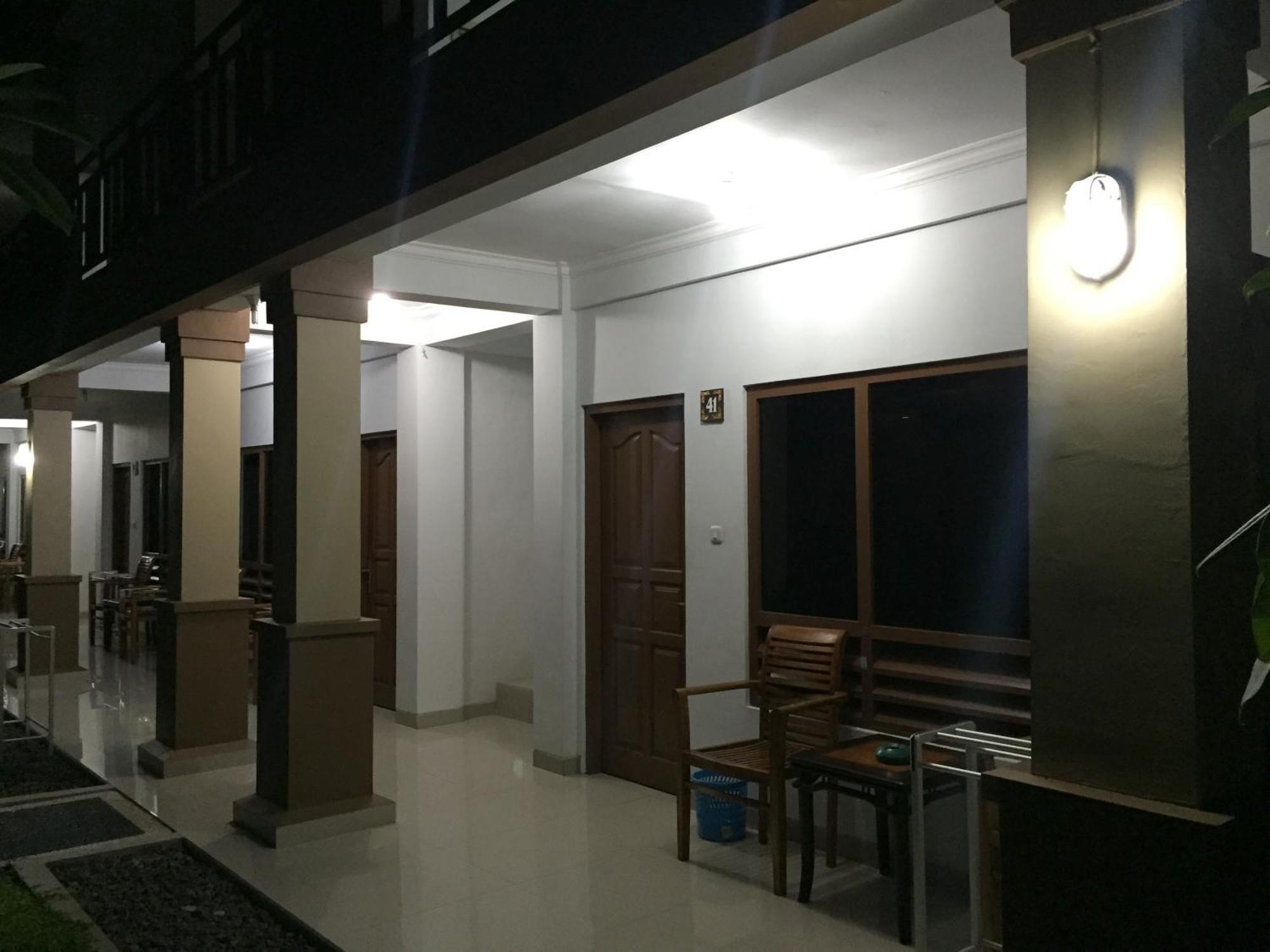 Agung Cottages Kuta  Exterior photo